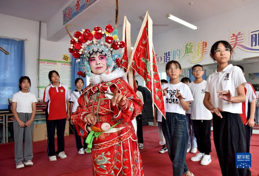 银河现金评级